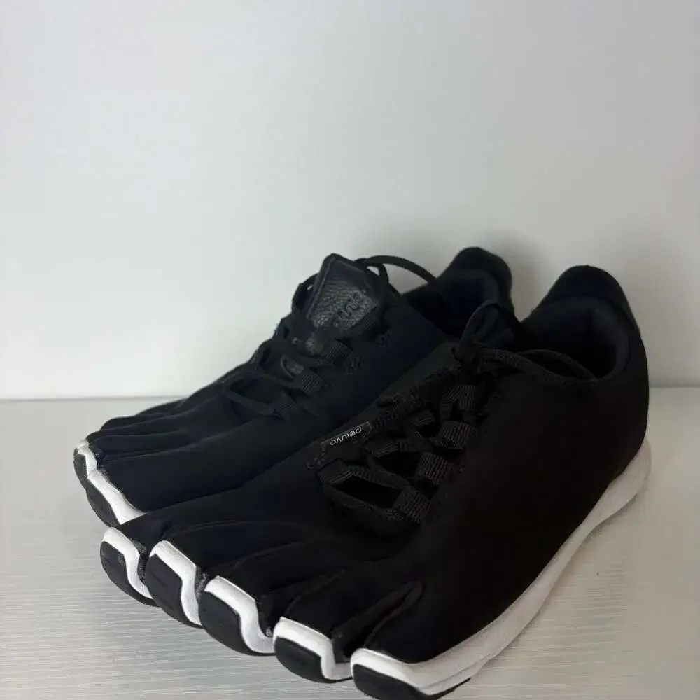Peluva Strand Women's Black Mesh Toe Separating Trainer